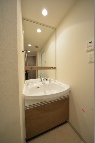 洗面設備　プレサンス松屋町駅前　独立洗面台