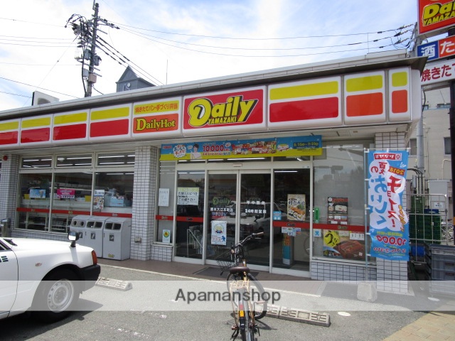 コンビニ　デイリーヤマザキ　熊本大江本町店（コンビニ）まで270m