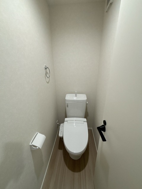 トイレ　◆温水洗浄機能付き◆