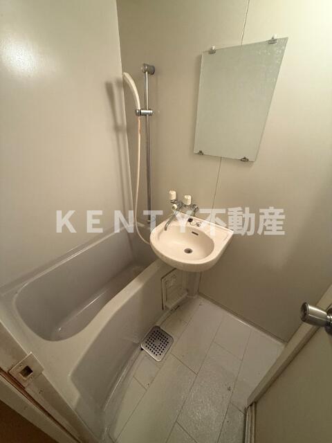 バス・シャワールーム　ゆったり過ごせるお風呂です