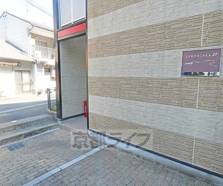 その他共有部分　建物入口です。