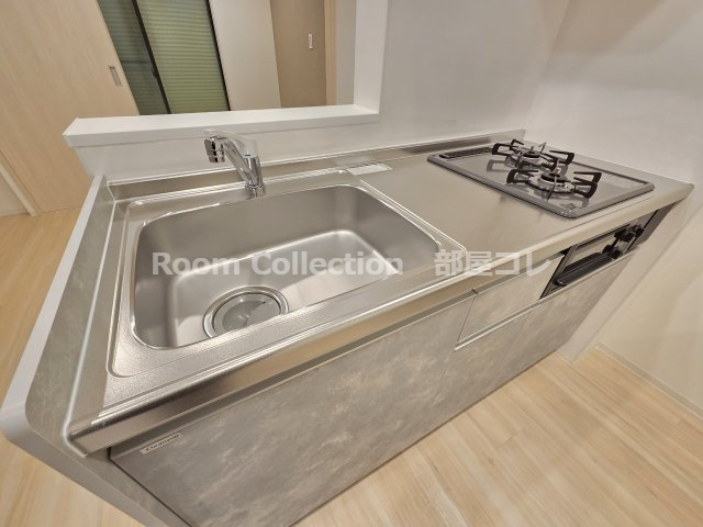 キッチン　※同物件他部屋写真　反転・色違いの場合有　現状優先