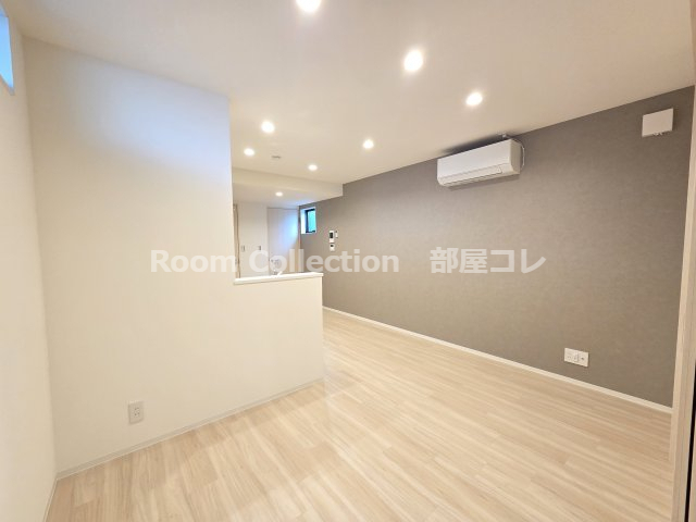 居室・リビング　※同物件他部屋写真　反転・色違いの場合有　現状優先