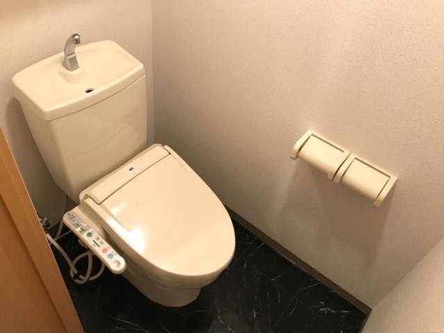 トイレ　シャワー付トイレ