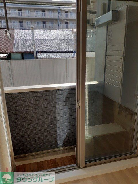バルコニー　収納
