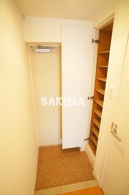 玄関　大容量のシューズボックス♪