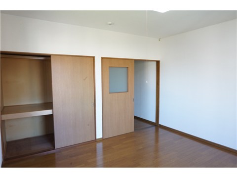 その他部屋・スペース　洋室（扉側）