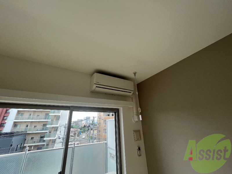 その他設備　あらかじめエアコンがついています。夏も冬も快適ですよ。