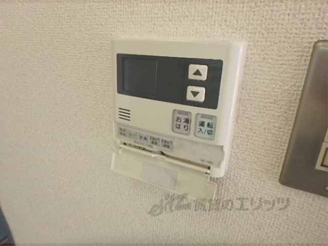 その他設備　給湯器リモコン