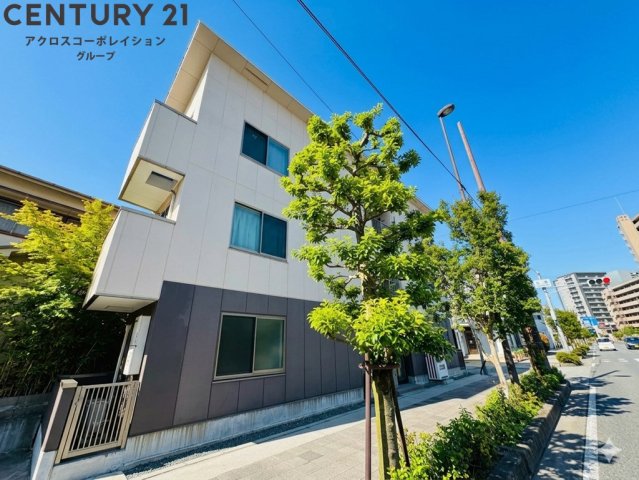 建物外観　オートロック付きです☆