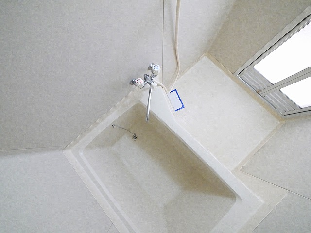 バス・シャワールーム　ゆったり過ごせるお風呂です