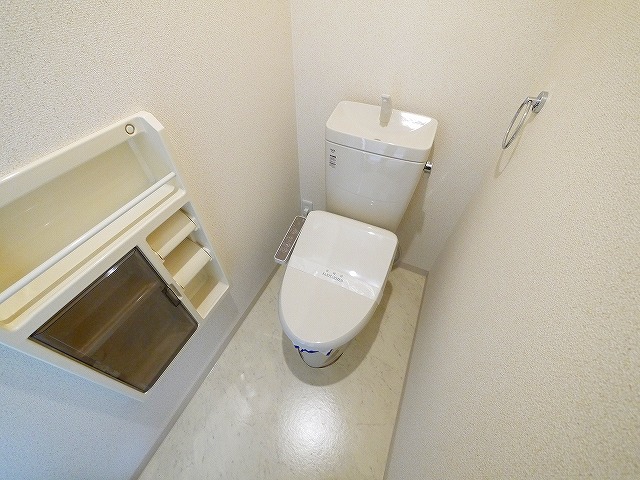 トイレ　ゆったりとした空間のトイレです