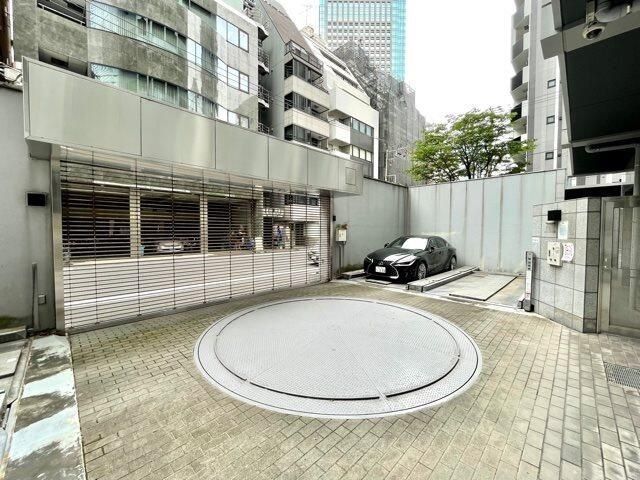 駐車場　駐車場