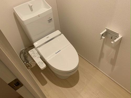 トイレ　温水洗浄便座