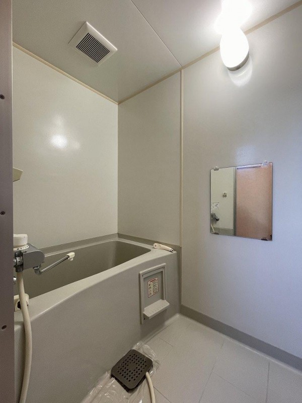 バス・シャワールーム　浴室