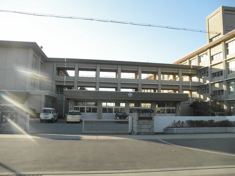 中学校　自由が丘中学校（中学校）まで2304m