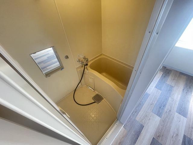 バス・シャワールーム　浴室
