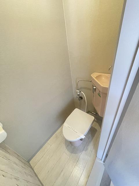 トイレ　トイレ