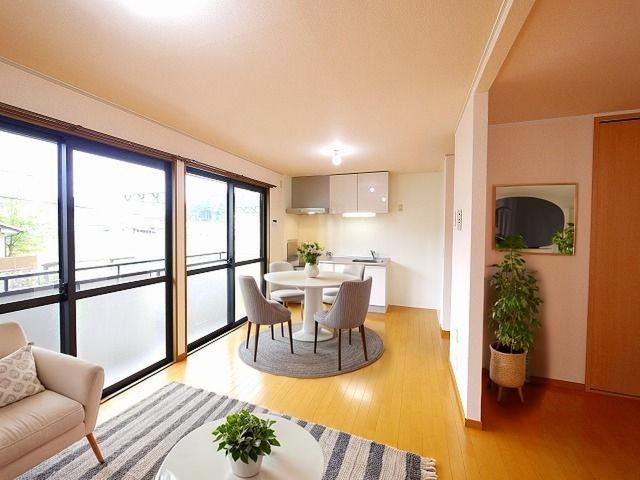 居室・リビング　使いやすい居間です