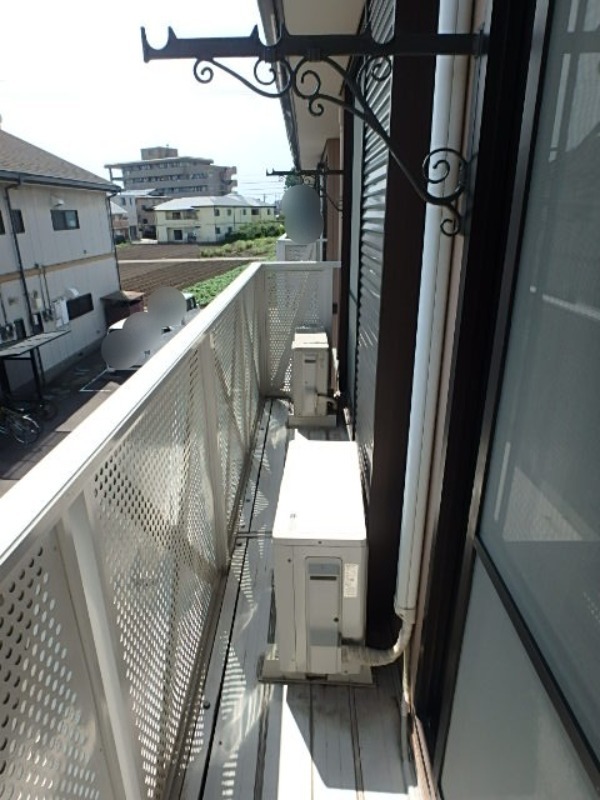 バルコニー　図面と現状に相違がある場合には現状を優先