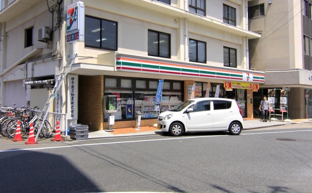 コンビニ　セブンイレブン　いよてつ古町駅店（コンビニ）まで300m