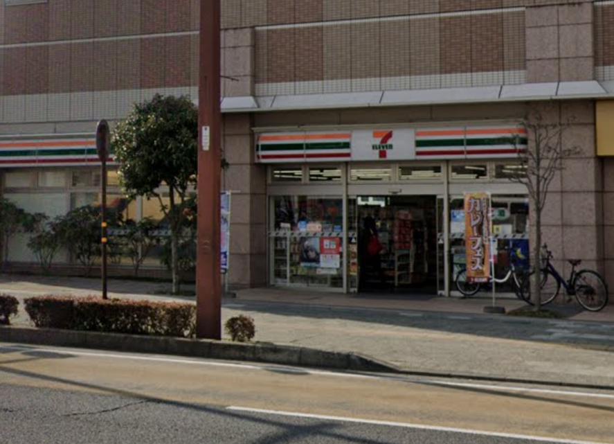 コンビニ　セブン-イレブン トモス水戸大工町１丁目店（コンビニ）まで262m