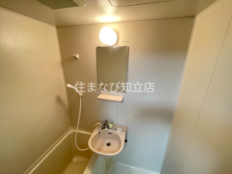 洗面設備　同型別部屋写真