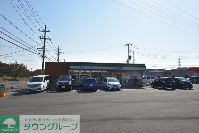 コンビニ　ファミリーマート伊奈学園前店（コンビニ）まで1010m