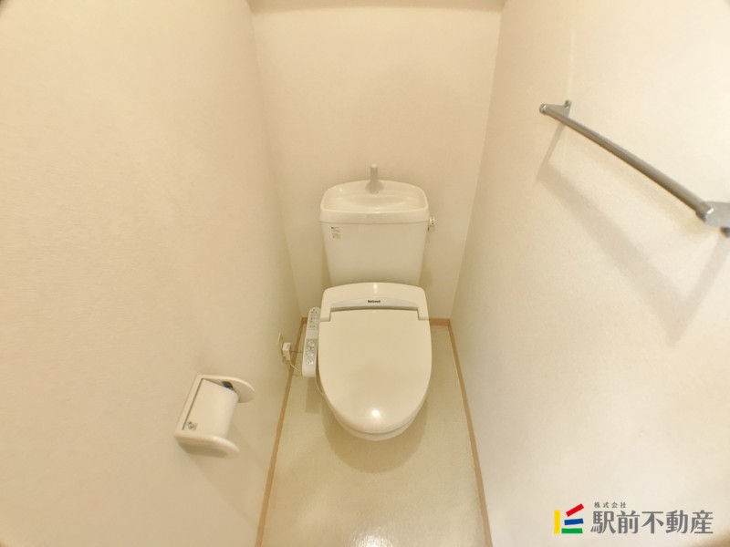 トイレ　同建物別部屋写真