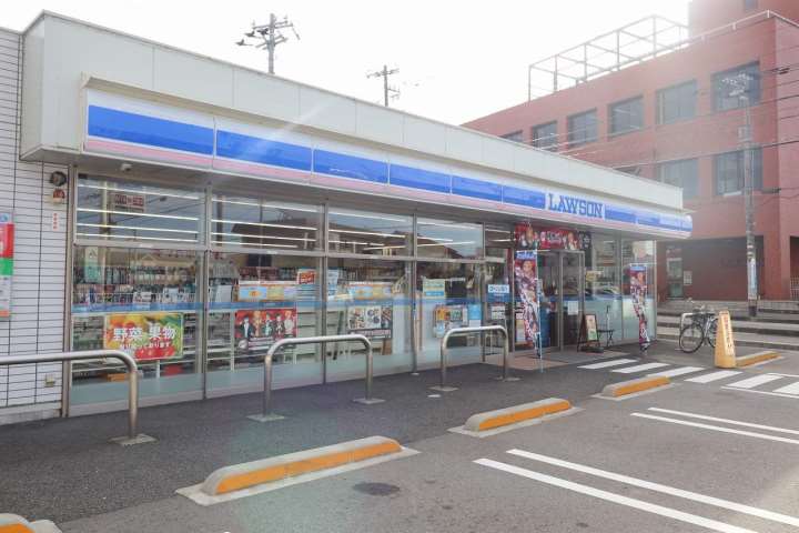 コンビニ　ローソン（コンビニ）まで45m