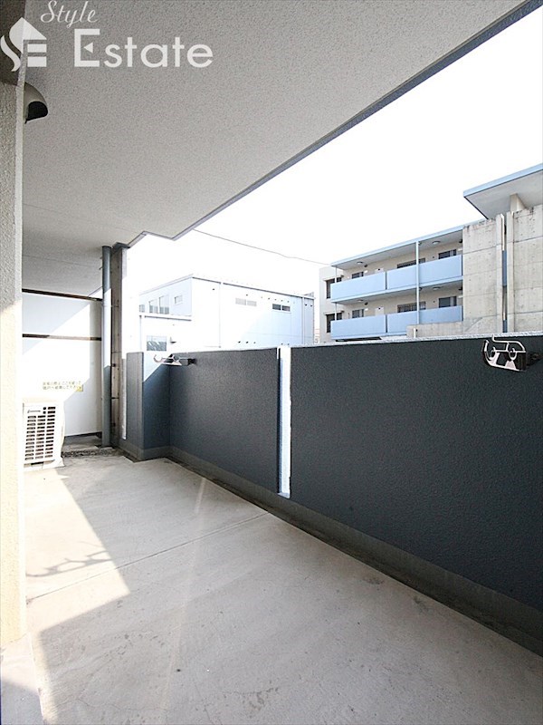 バルコニー　バルコニー