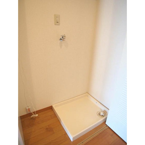 その他設備　洗濯機置き場♪写真は別のお部屋です（現況優先）