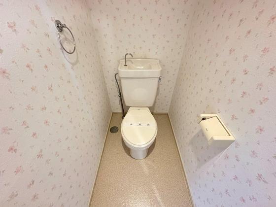 トイレ　※別部屋の写真です