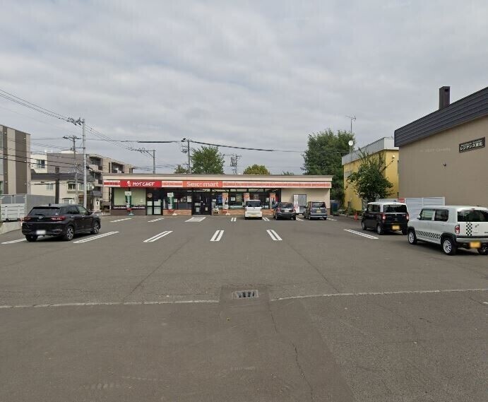 コンビニ　セイコーマート栄通9丁目店（コンビニ）まで454m