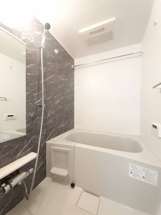 バス・シャワールーム　浴室