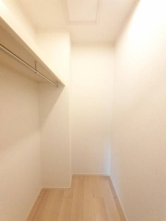 収納　ウォークインクローゼット