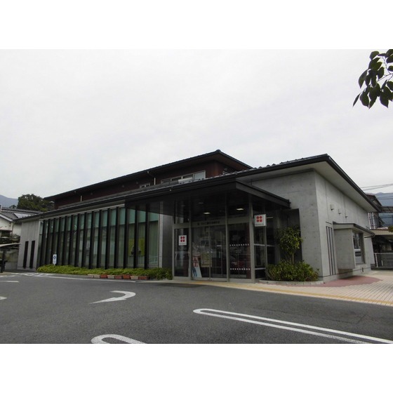 銀行　八十二銀行坂城支店（銀行）まで858m