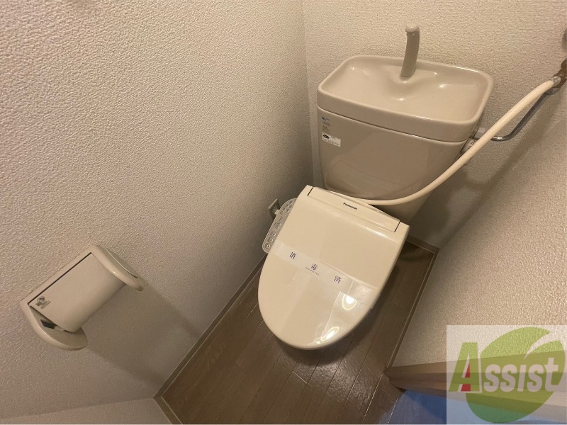 トイレ　トイレです。ウォシュレット付を探している方、おすすめです。