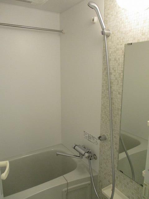 バス・シャワールーム　お風呂です