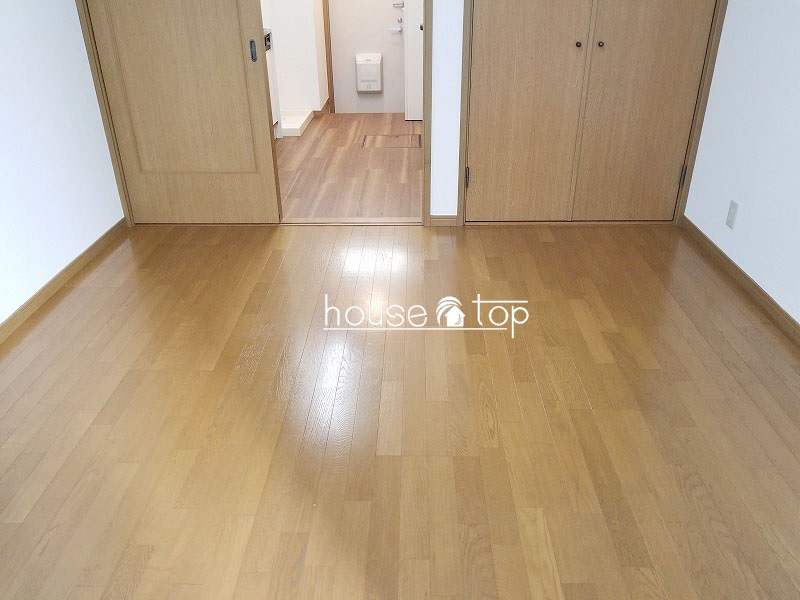 居室・リビング　洋室にはベッドやTVなど設置可能ですよ♪