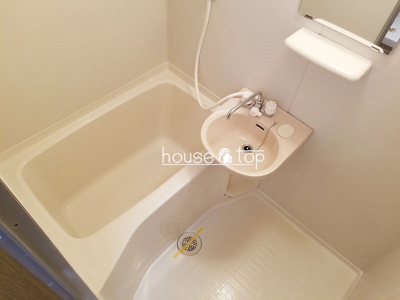 バス・シャワールーム　ゆったりと入浴出来る浴槽です♪