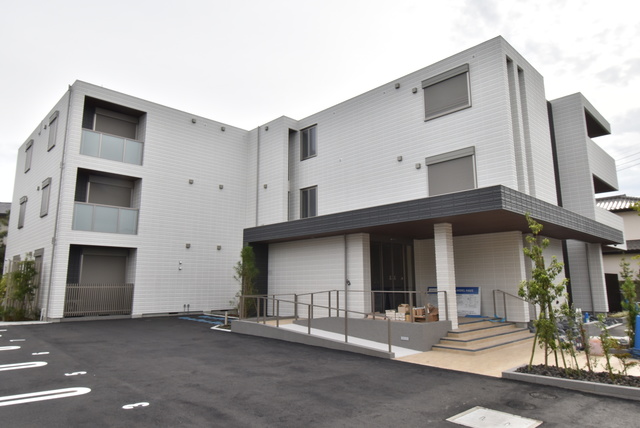 建物外観　６０歳以上限定！旭化成の高齢者向け安心賃貸住宅♪