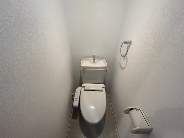 トイレ　※同施工会社のイメージ写真※