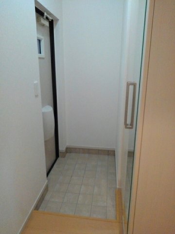 玄関　ゆったりとした玄関です