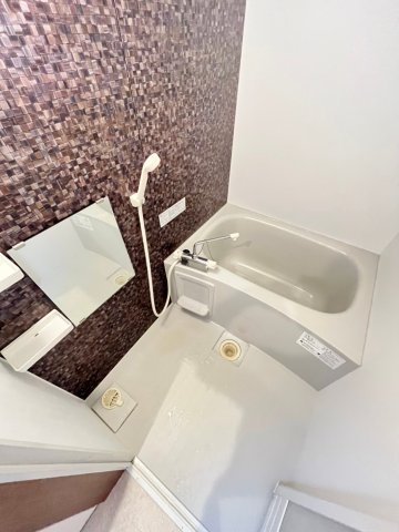 バス・シャワールーム　別号室の写真です。ご参考までに