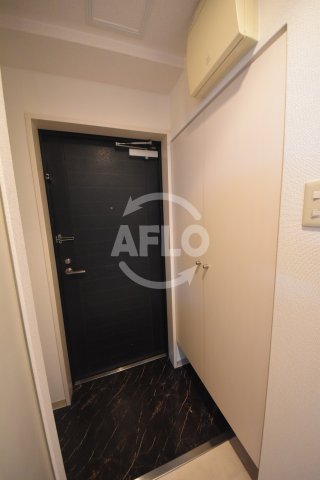 玄関　ヴィヴィット京橋　玄関