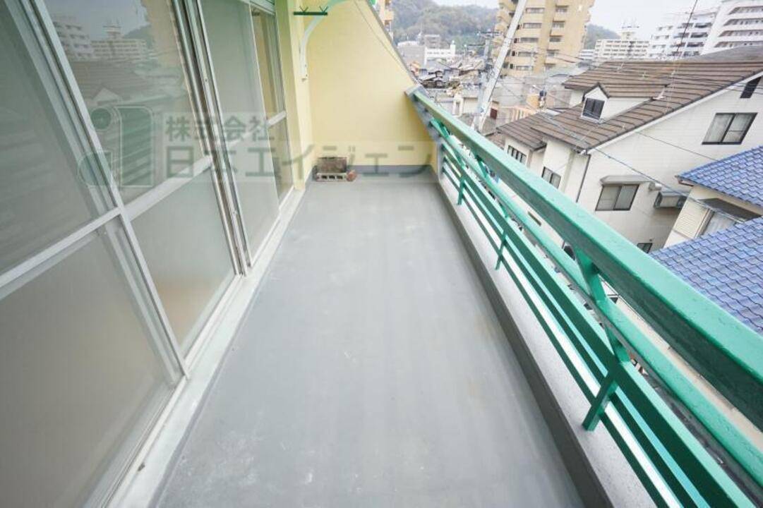 バルコニー　バルコニー