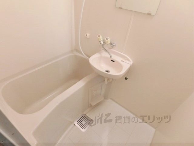 バス・シャワールーム　風呂