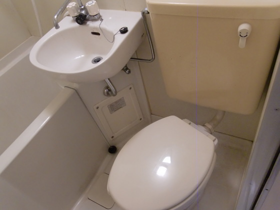 トイレ　別部屋の写真です。