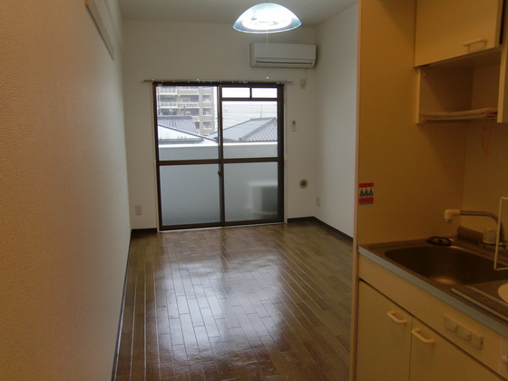 居室・リビング　別部屋の写真です。